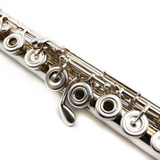 Pearl Flute Model 695 Vigore #17753 - Sterling Silver Headjoint, Offset G, C# Trill Key, D# Roller, B Footjoint,. 3K Gold Lip Plate