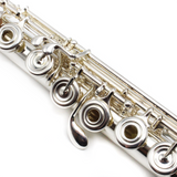 Altus 907 Flute #077840 - Britannia Silver Headjoint, Offset G, Split E Mechanism, C# Trill Key, B Footjoint
