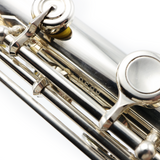 Yamaha Flöte 877HHVCTCDR #D698 - Sterlingsilber, Offset-G, geteilte E-Mechanik, C#-Trillerklappe, C#- und D#-Rollen, B-Fußstück, dickwandig, Kopfstück aus 18-karätigem Gold