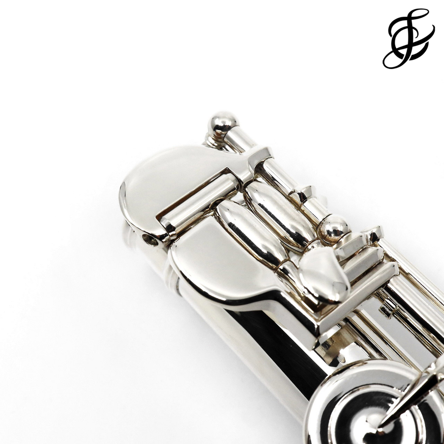 Pearl Dolce Series Flute Model 695  New 